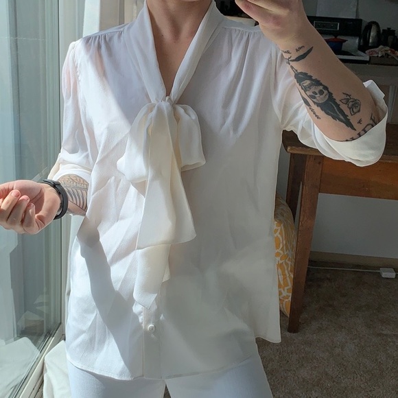 Alice + Olivia Tops - Alice + Olivia Cream Silk Blouse